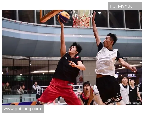 重庆篮球队的节奏揭秘:激情与技巧交织的赛场故事